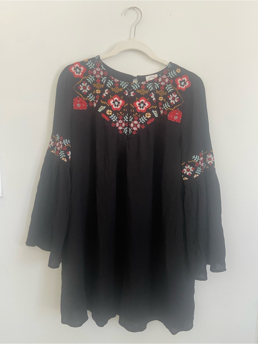 Blue Rain Francesca’s Black Embroidered Boho Bell Sleeve Dress / Tunic